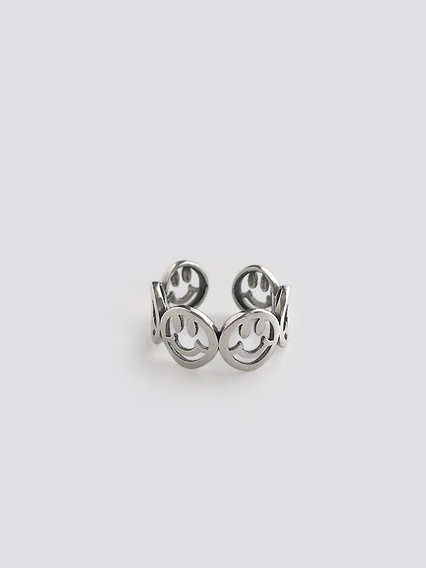 everyday smile silver ring