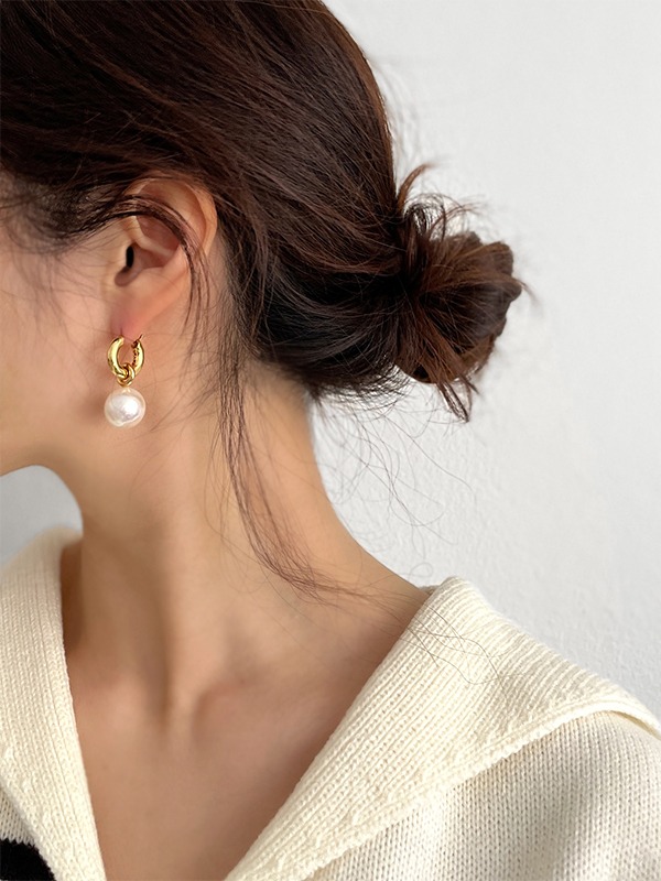silver pearl hoop earrings