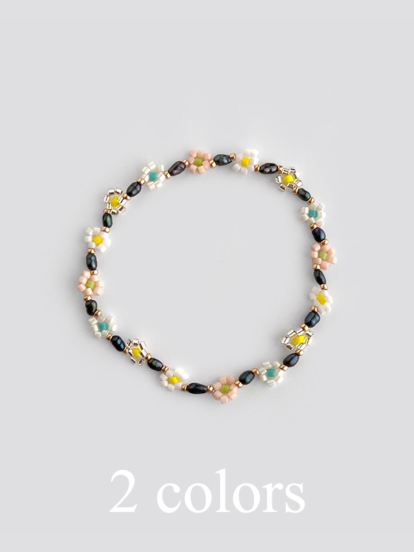 pearl &amp; flower beaded bracelet